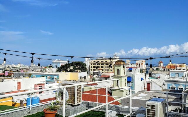 Roof top Hotel Apartment #6 King Bed - Old San Juan