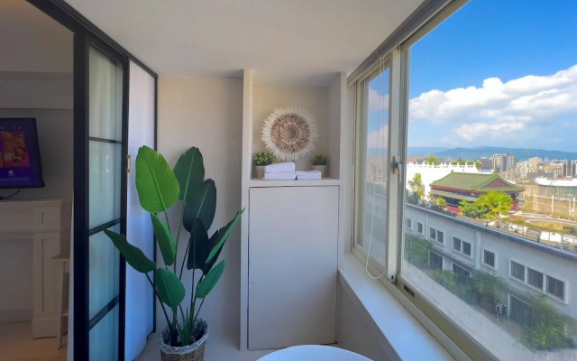 Urban Abode Apartment 1