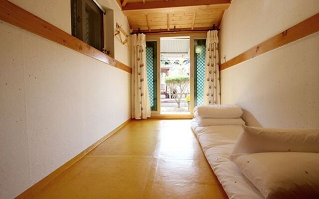 Jeongju With us Pension