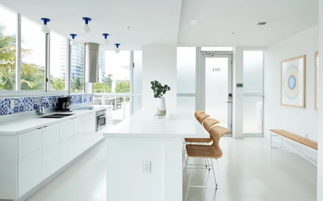 Sonder - South of 5th