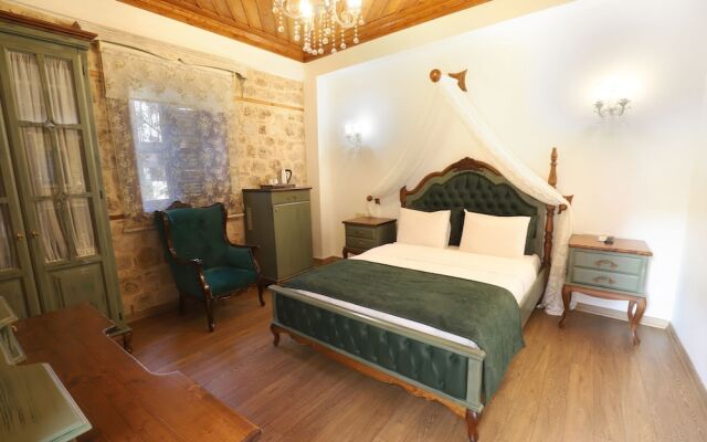 White Garden Hotel