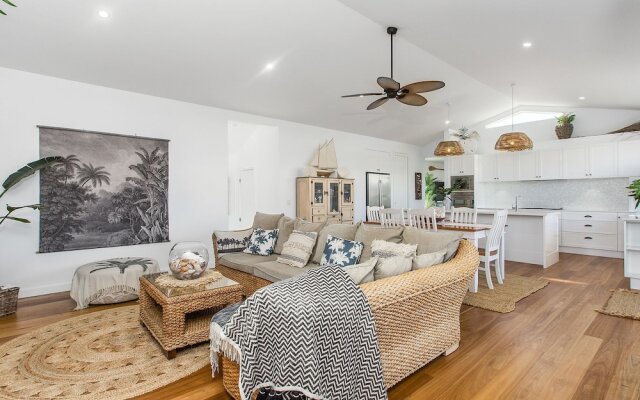 Kia Orana Island Home