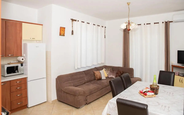 Apartman Mira i Denis