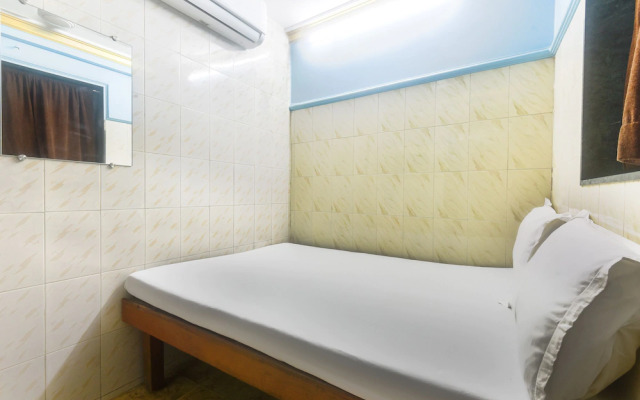 Gulzar Hotel by OYO Rooms