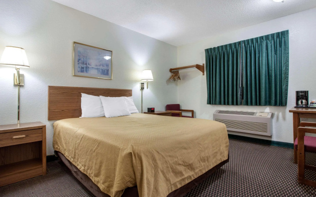Chamberlain Days Inn Oacoma
