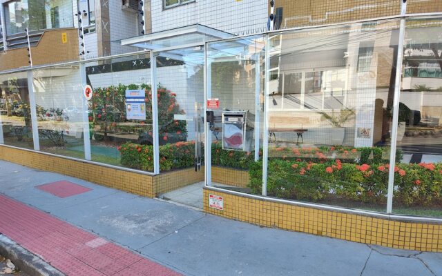 Hostel for One: quarto e banheiro privativos