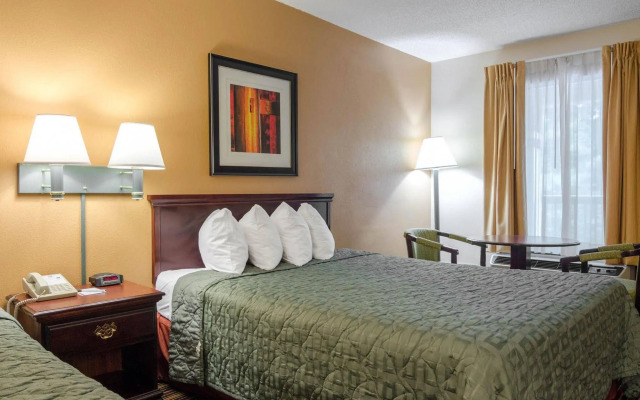 Quality Inn & Suites Atlanta Stone Mountain