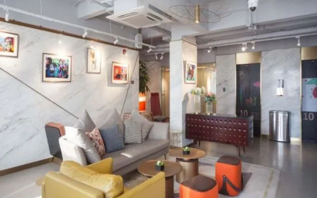 Yuzhan No.8 Art Hotel (Shanghai Beach Branch)