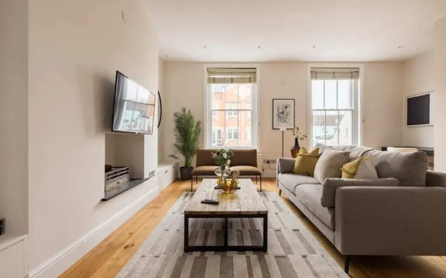 The Chelsea Nest - Stylish 2bdr With Balcony