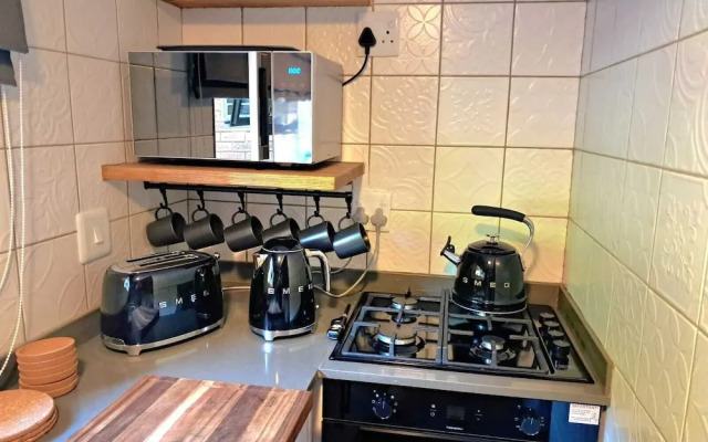 Hornbill Family Suites