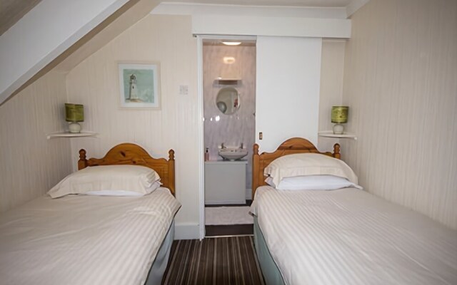 Poppy's Guest House
