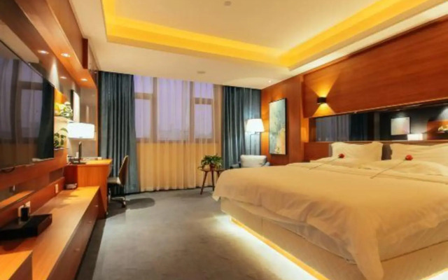 Xingguang Holiday Hotel (Zhengzhou Zijing East Street Metro Station)