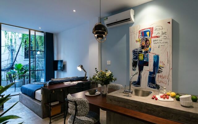 Bare Gallery Boutique Stays