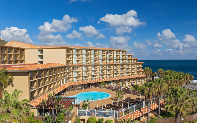 Hotel The Views Oasis - Family Friendly
