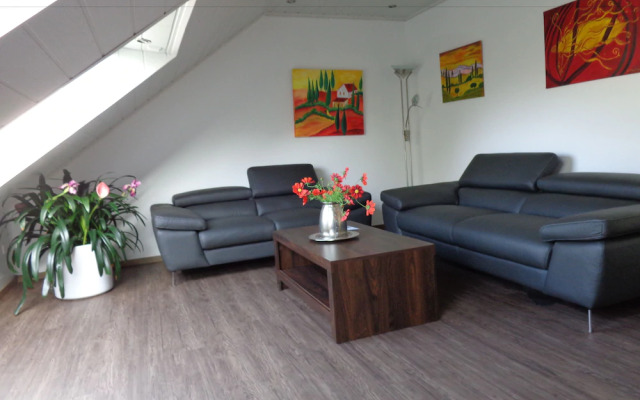Exclusive Apartment - Rees