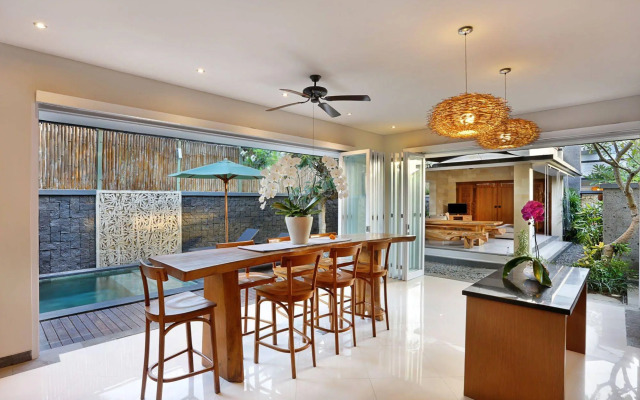 Lacasa Villa Legian