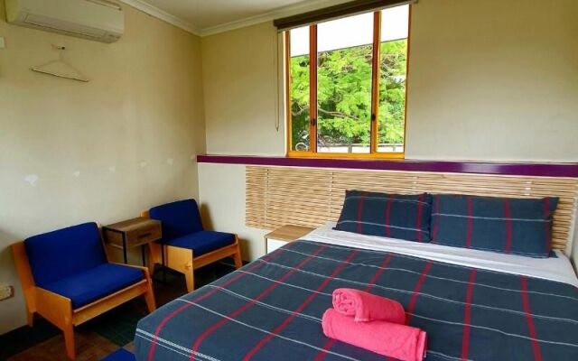 Jump Inn Alice Budget Accommodation