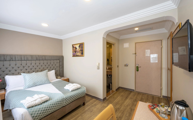 Grand Anka Hotel
