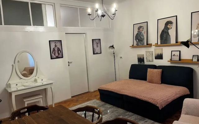 Suite 49