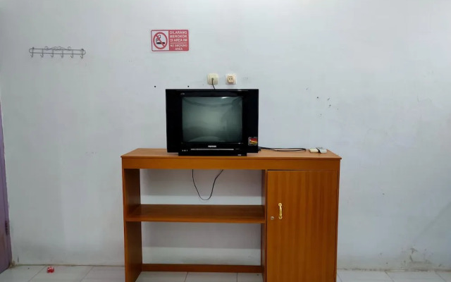 Hotel Keluarga Mekar Jaya Syariah Near UNS Solo