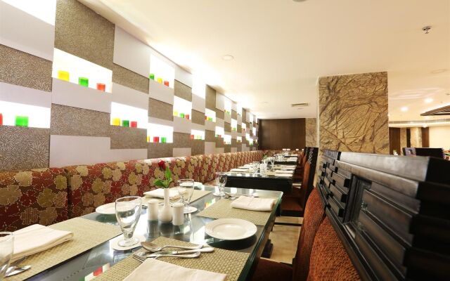 Golden Tulip Jaipur