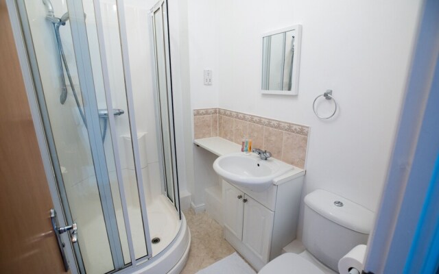 Celador Apartments - Regents Riverside Serviced Apartments
