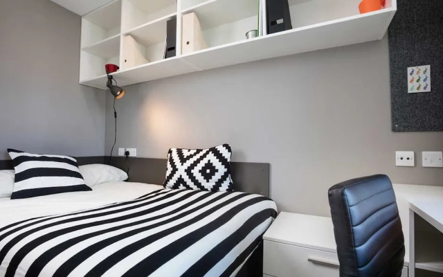 Vibrant Rooms for STUDENTS Only - LONDON