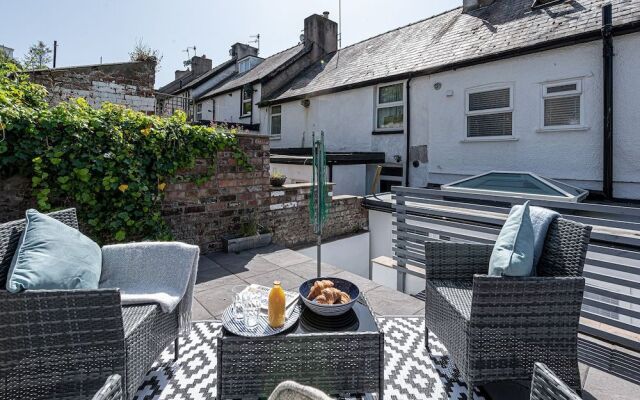 Conwy House