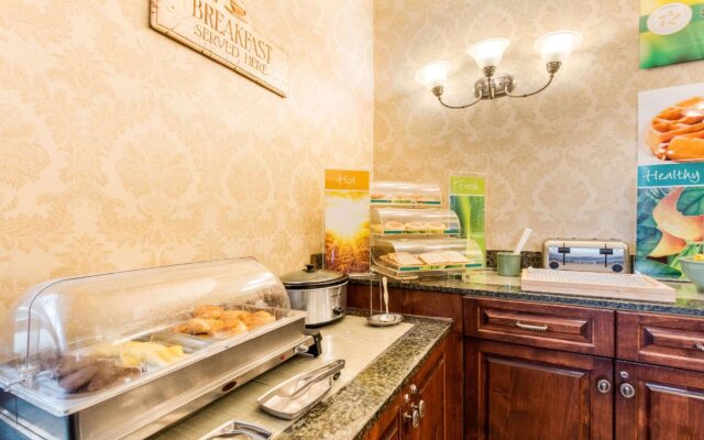 Quality Inn Pelham I-65 exit 246