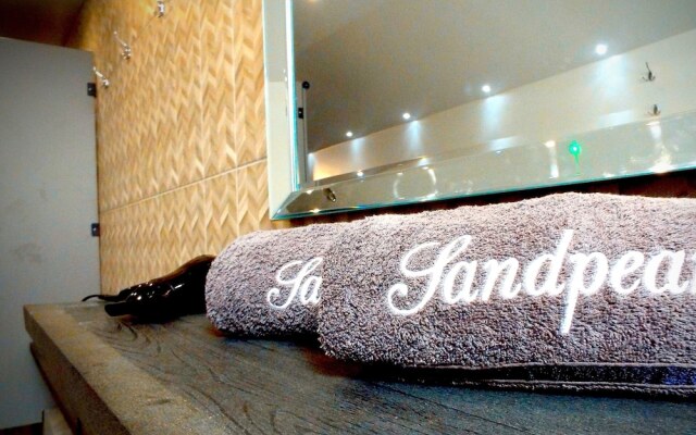 Sandpearl Suite