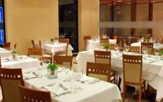 Howard Johnson by Wyndham Villa Maria Casino