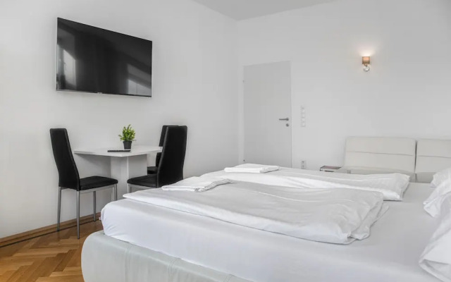 Perfect 7BR Stay Near Hauptbahnhof