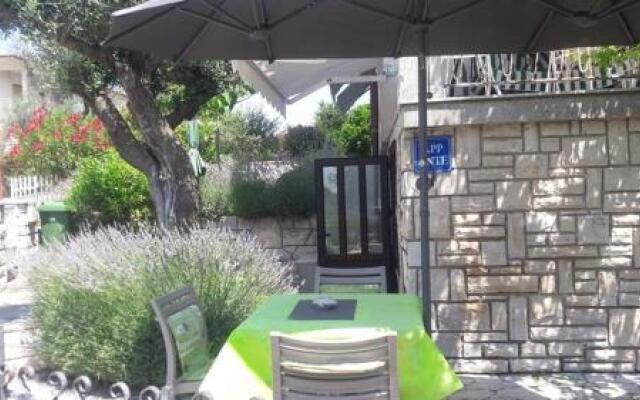 Seafront Apartment Jadri