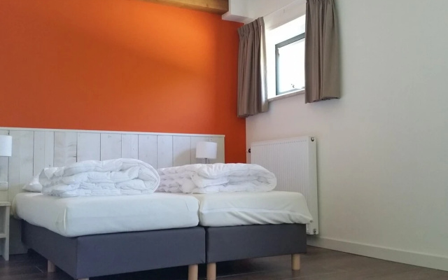 Beautiful group accommodation with facilities near the sea