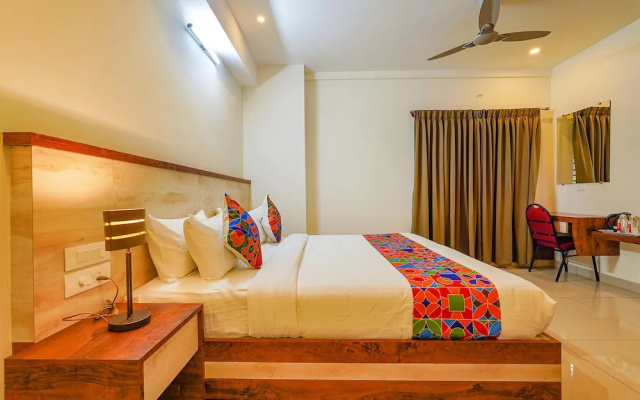 FabHotel Shakthi Suites