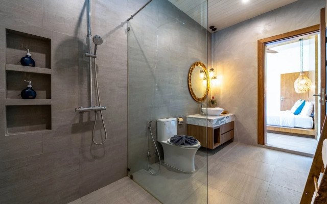 Luxury 7 Bedroom Pool Villa - WL67