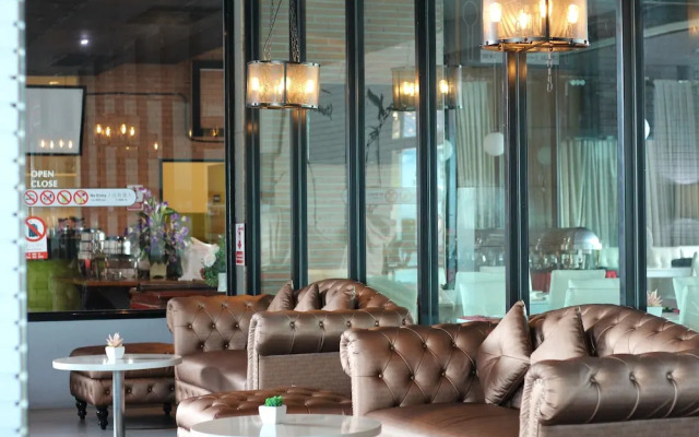 Royal King Suite