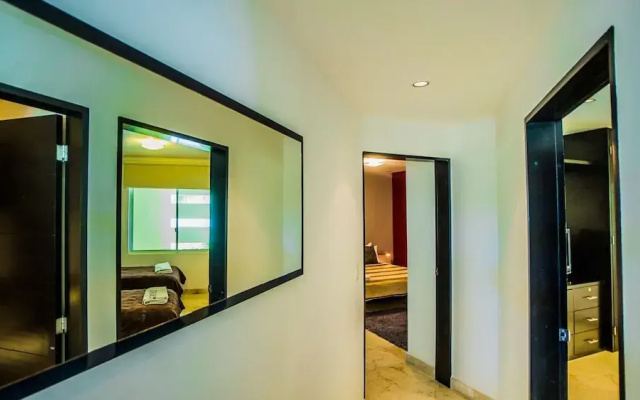 Elements 118 2 Bedroom Condo by Redawning