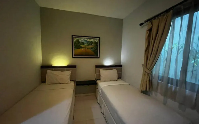 OYO 94442 Jebres Inn
