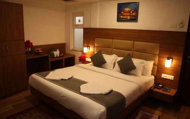 Cocoon By Morpho Rain Lily Green Park