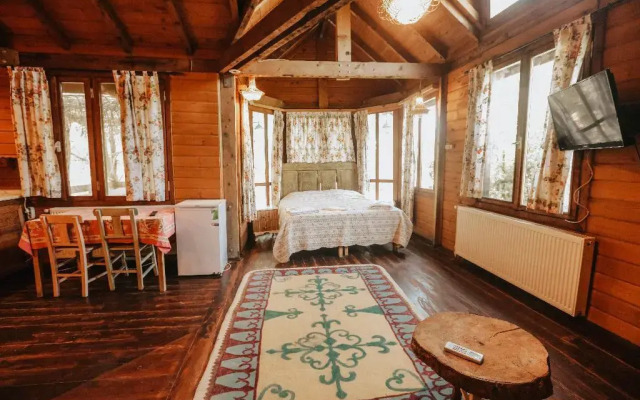 Kayserkaya Cottages & Camping