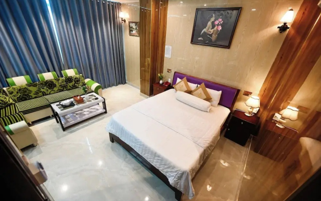 Ly Ly Hotel