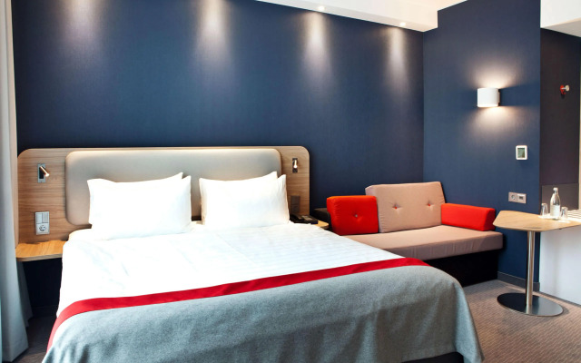 Holiday Inn Express Frankfurt Airport-Raunheim by IHG