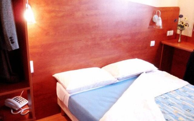 Best Hotel Paris Sud - Grigny