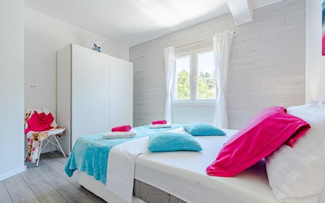 Beautiful Home in Blato With 7 Bedrooms, Wifi and Outdoor Swimming Pool