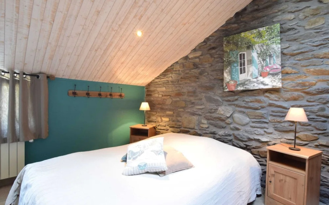 Renovated Mill in Bastogne Near Waterfall