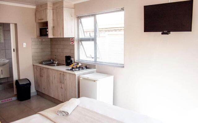 Kelzane Self-Catering