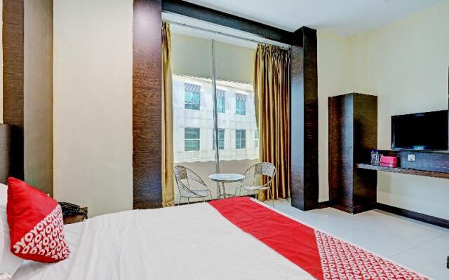 OYO 90350 Hotel Five Star 2