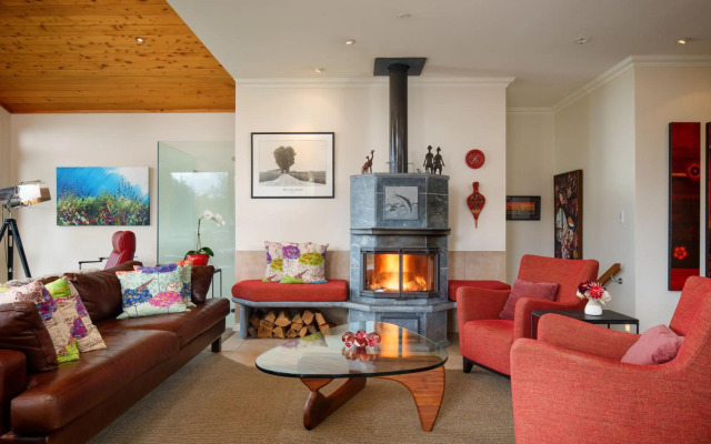 Chalet Eiger Lodge