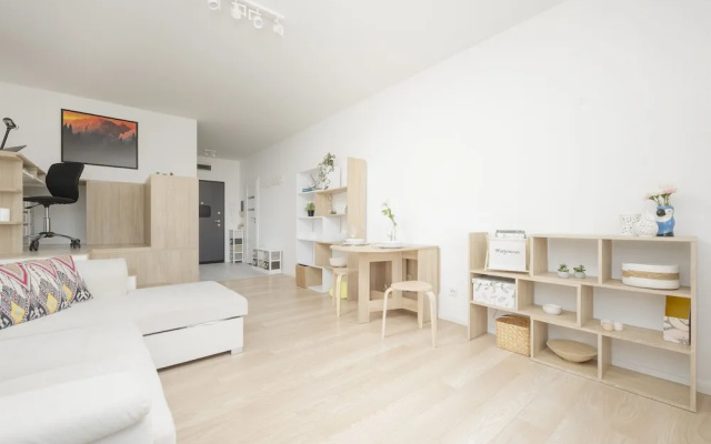 Business Studio Sikorskiego by Renters